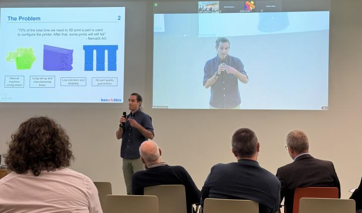 Xavier presents at bench2biz